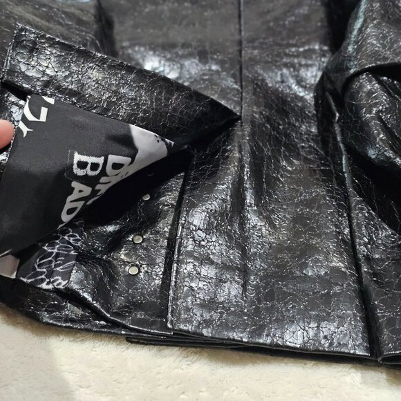 BADEE ✦ Faded ECO Vegan Leather Crop Jacket ✦ OS Black Croc Texture Oversized - Picture 6 of 17